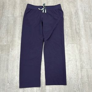 Figs Livingston scrub pants in color Purple Shadow size petite medium